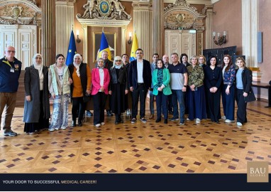 ბაუ ბათუმის წარმომადგენლები Erasmus+ მობილობით რუმინეთში ვასილ გოლდის უნივერსიტეტს ეწვივნენ.