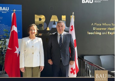 ბაუ ბათუმის საერთაშორისო უნივერსიტეტს გაცნობითი ვიზიტით თურქეთის რესპუბლიკის გენერალური კონსული ეწვია