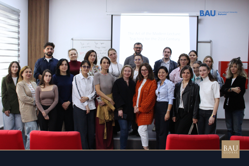 საჯარო ტრენინგი თემაზე: „The Art of the Modern Lecture: Teaching for the 21st Century“.